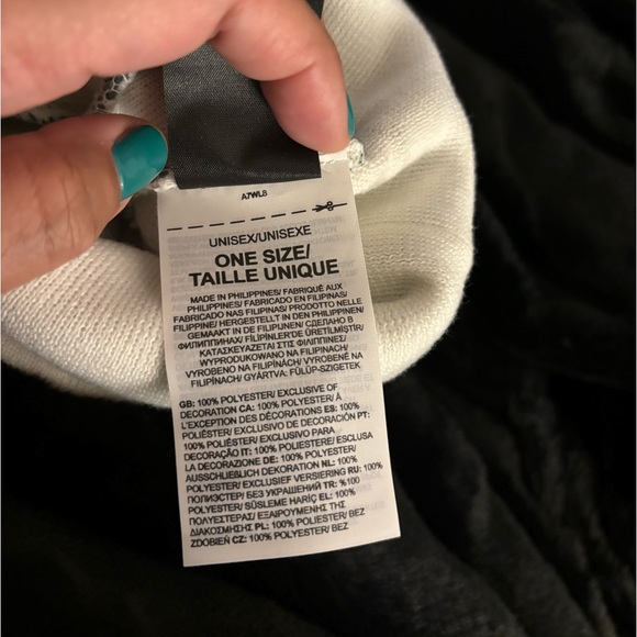 NWT The North Face Retro Logo Beanie - Picture 7 of 8